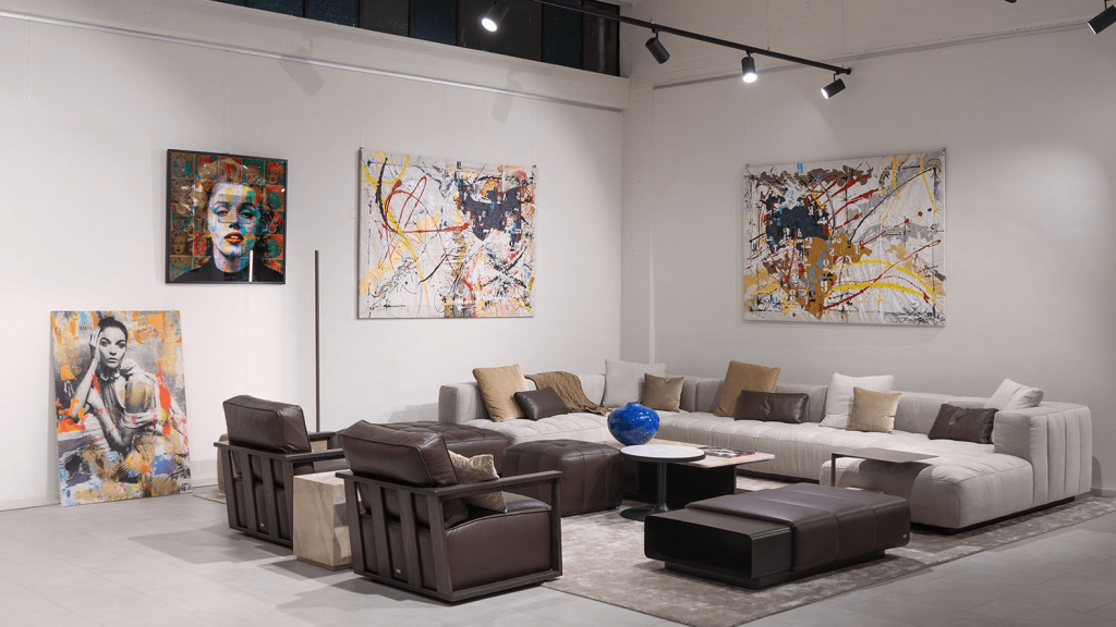 Indoor furniture - Image 1