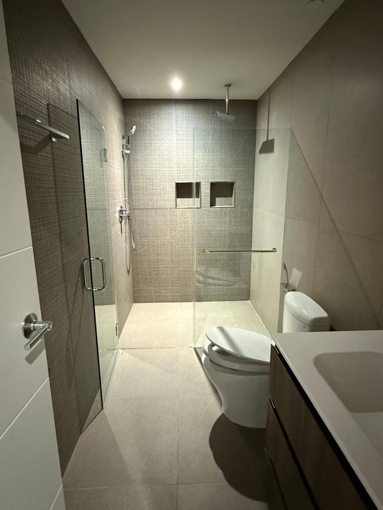 2A040008-2C94-42B4-ACA6-B42B2D5A9FC3