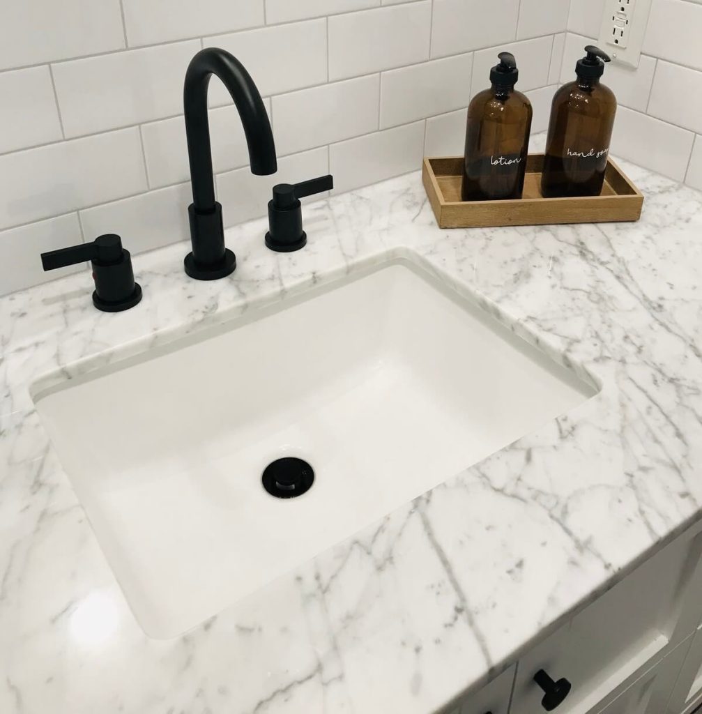 Basin & Taps - Image 3