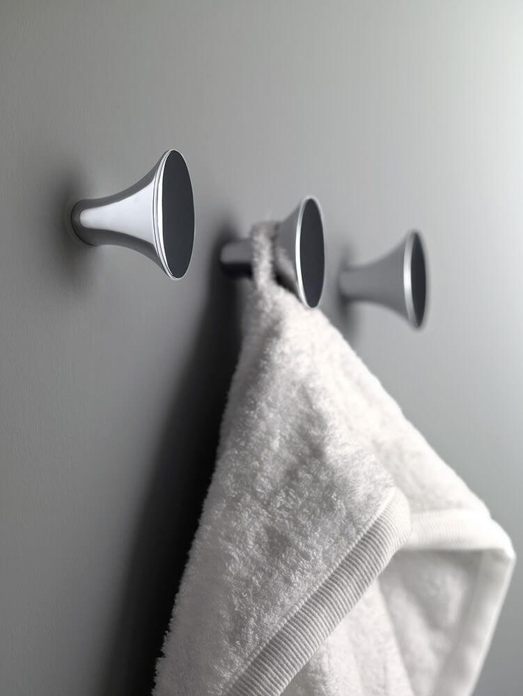 Accessories & More - Image 3